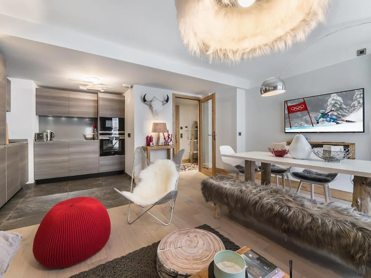 Appartement Renove 2 Chambres Avec Balcon Et Parking, Au Pied Du Telepherique De Rochebrune A Megeve - Fr-1-453-81 Apartment