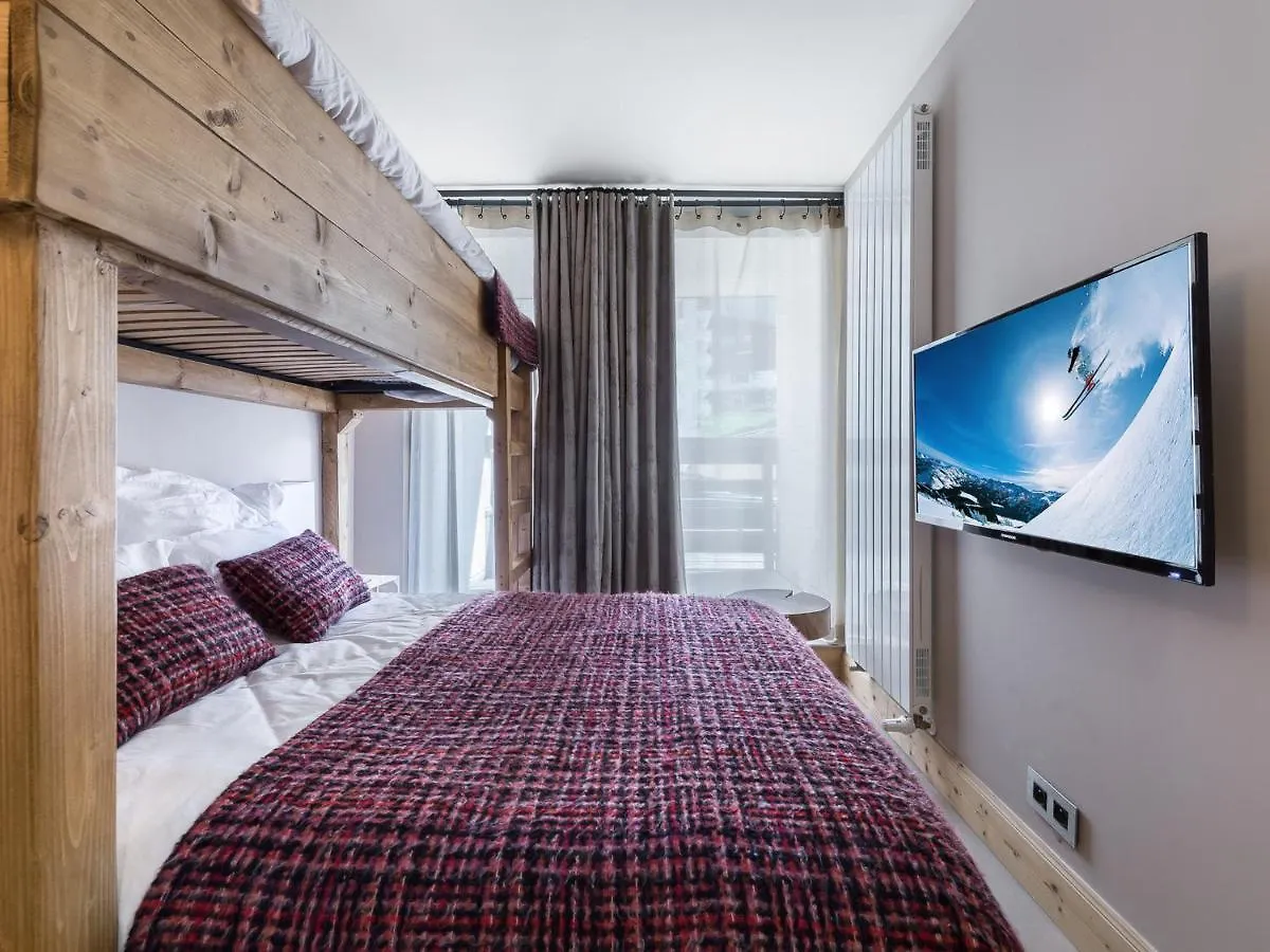 Appartement Renove 2 Chambres Avec Balcon Et Parking, Au Pied Du Telepherique De Rochebrune A Megeve - Fr-1-453-81