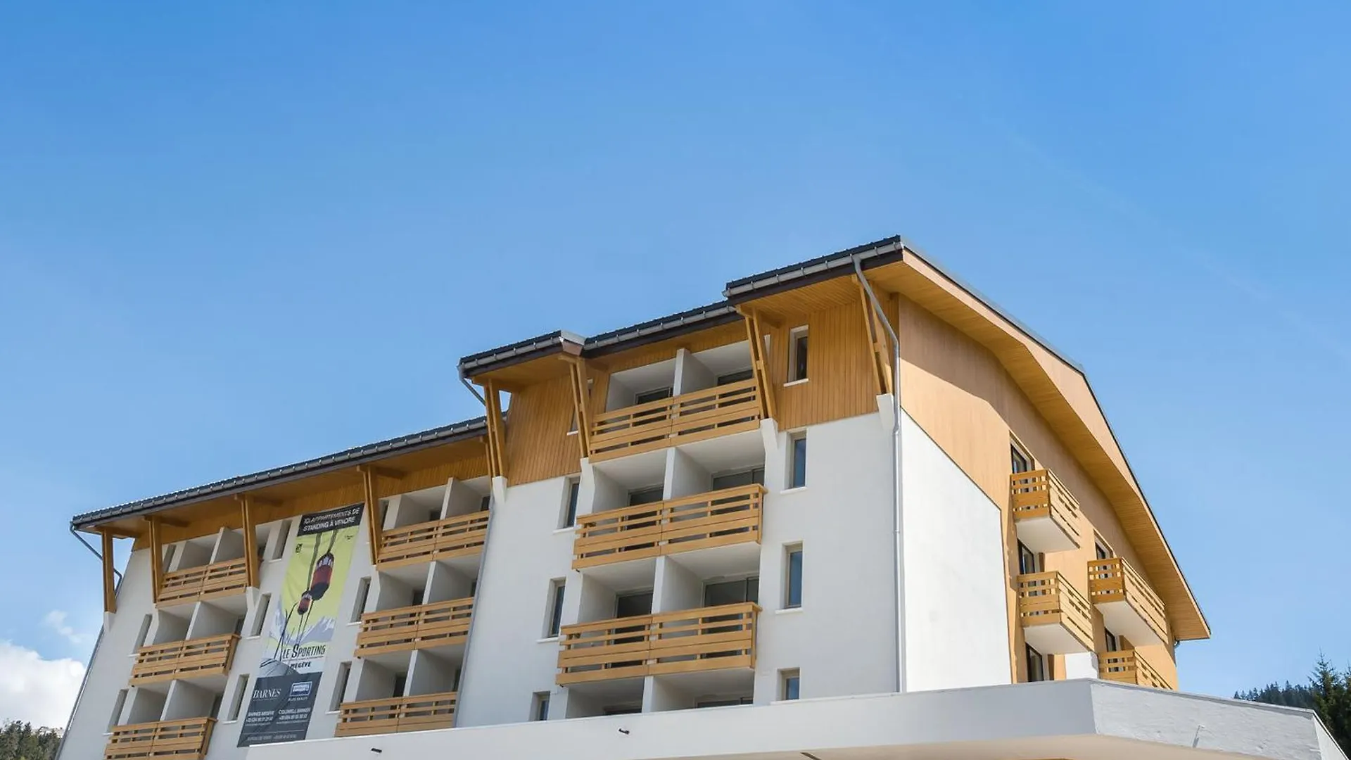 Apartment Appartement Renove 2 Chambres Avec Balcon Et Parking, Au Pied Du Telepherique De Rochebrune A Megeve - Fr-1-453-81