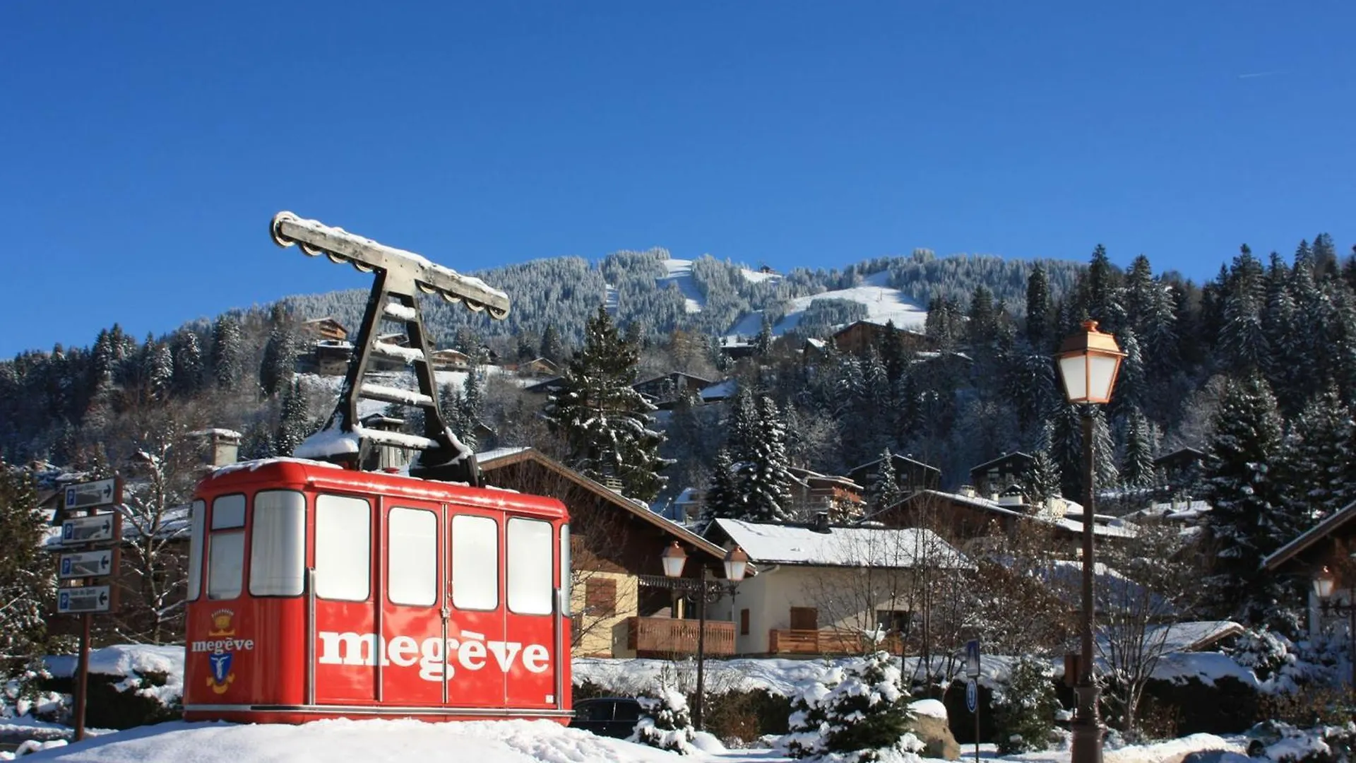Appartement Renove 2 Chambres Avec Balcon Et Parking, Au Pied Du Telepherique De Rochebrune A Megeve - Fr-1-453-81 France